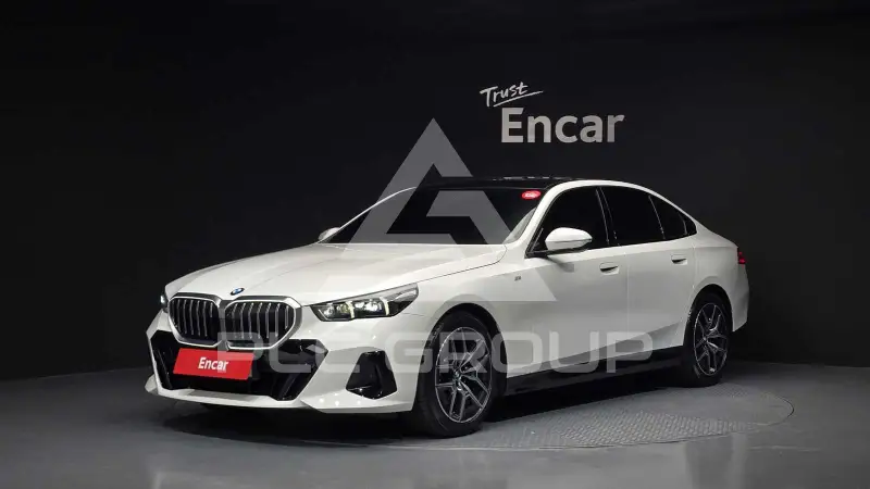 2024 BMW 520M
