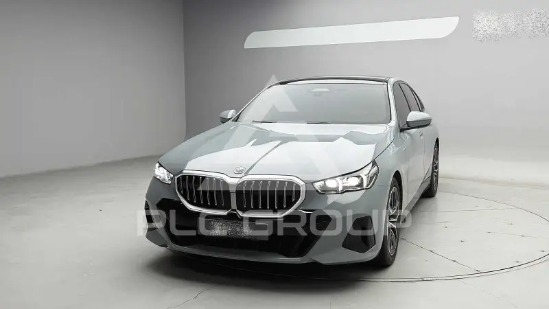2024 BMW 520M