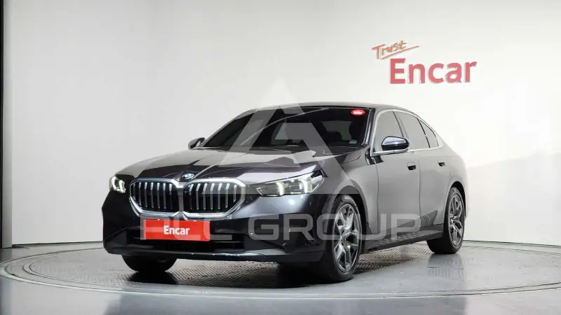 2024 BMW 520