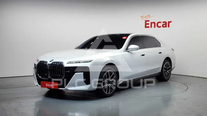 2024 BMW 740M