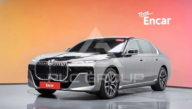2024 BMW 740M