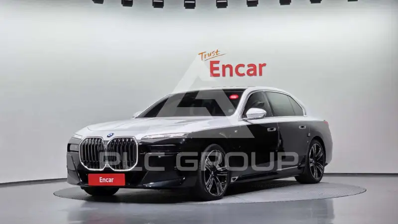 2024 BMW 750M