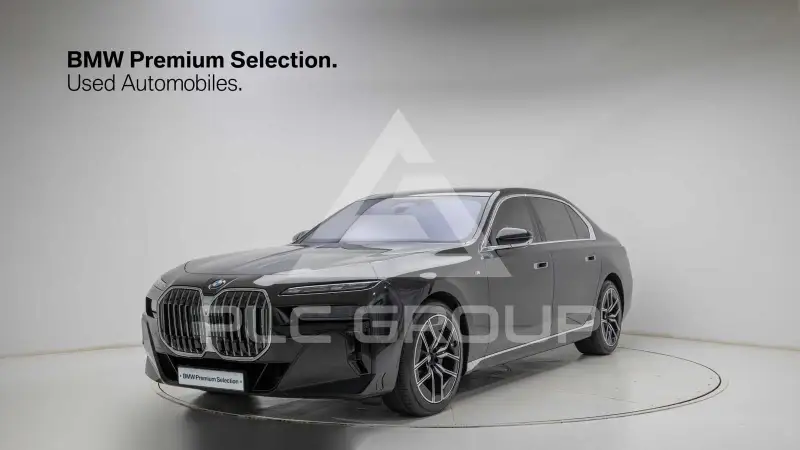 2024 BMW 740M