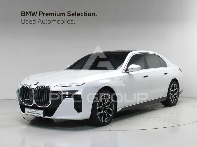 2024 BMW 740M