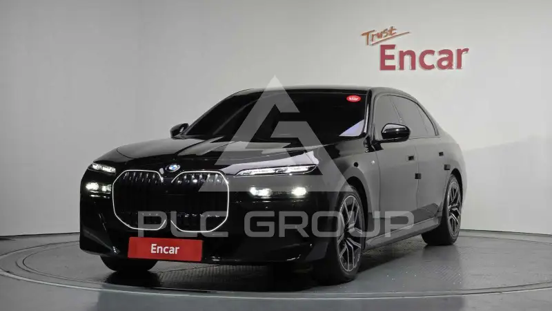 2024 BMW 740M