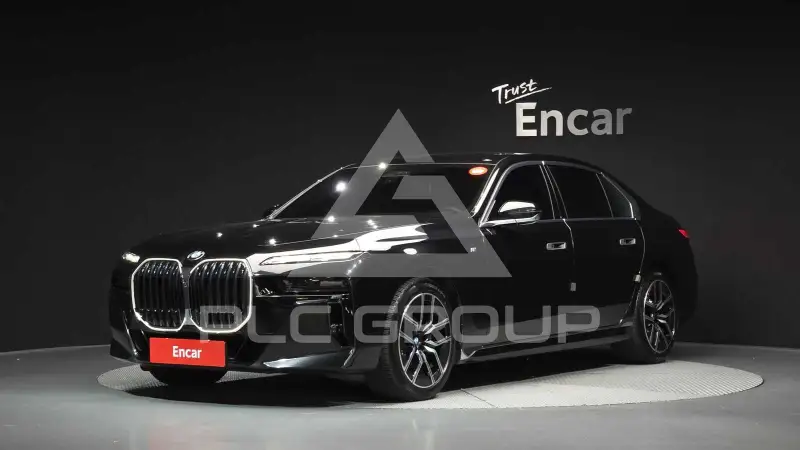 2024 BMW 740M