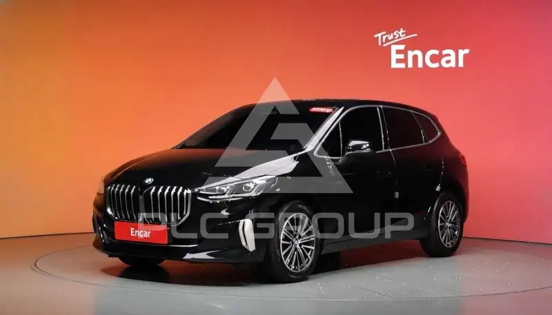 2024 BMW 218