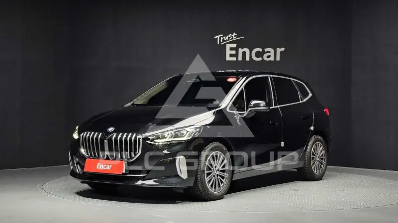 2024 BMW 220