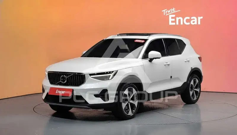 2024 Volvo XC40