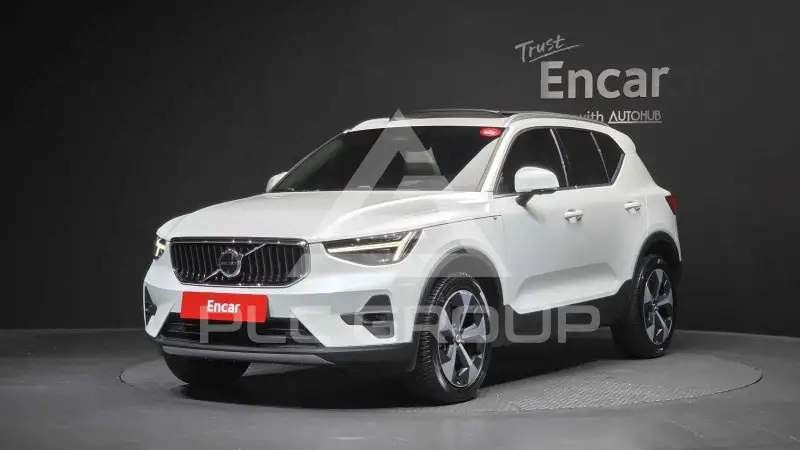 2024 Volvo XC40