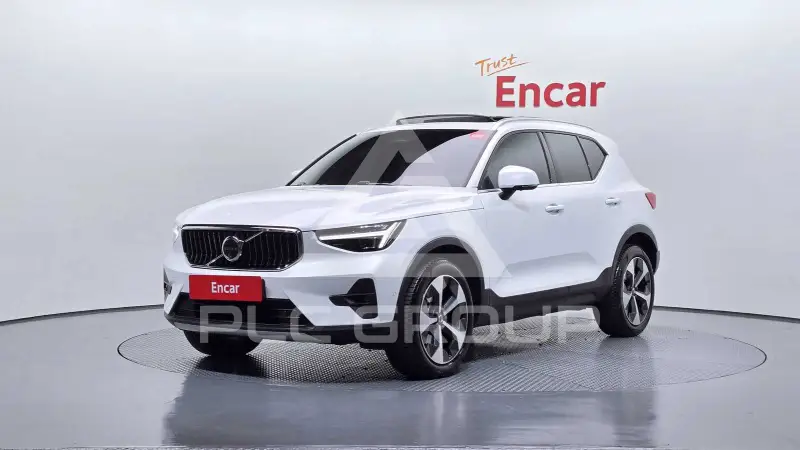 2024 Volvo XC40