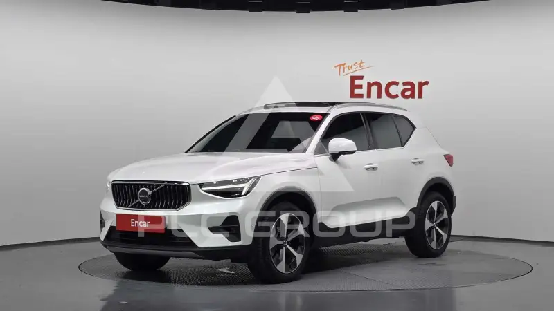 2024 Volvo XC40