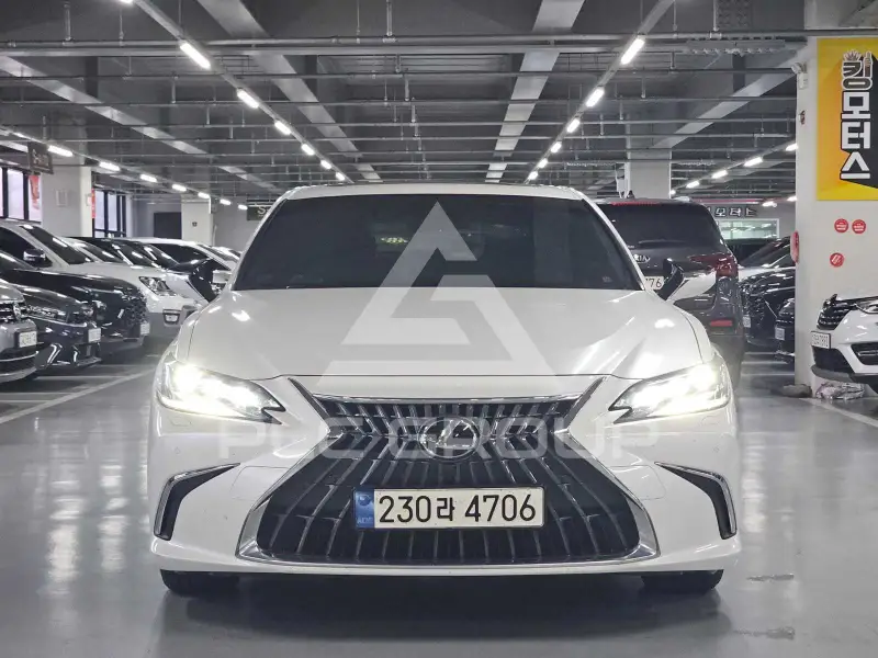 2024 Lexus ES