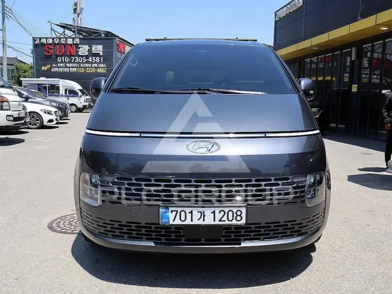 2024 Hyundai Staria