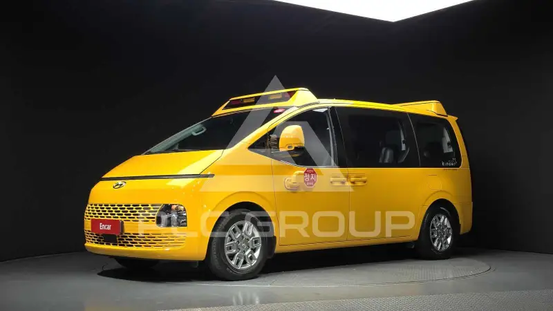 2024 Hyundai Staria