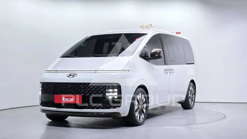 2024 Hyundai Staria