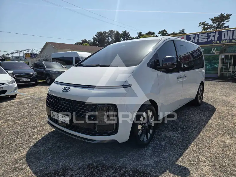 2024 Hyundai Staria