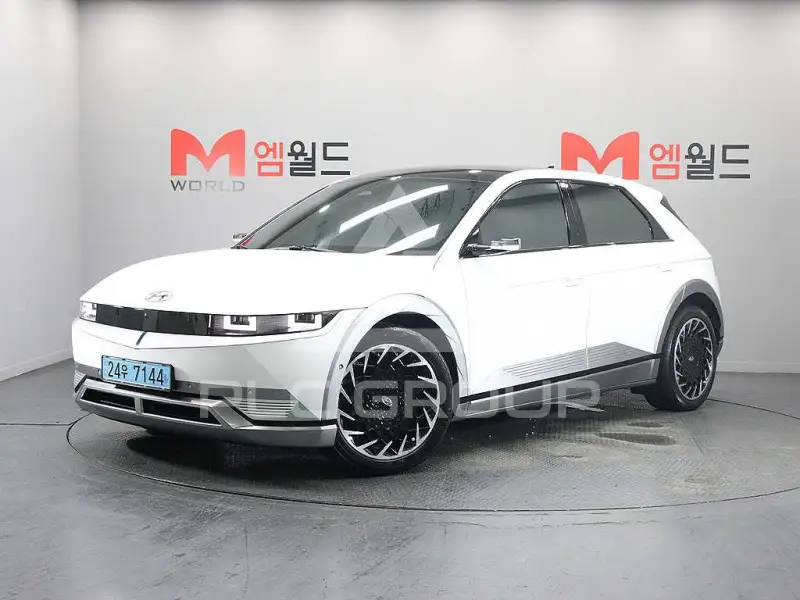 2024 Hyundai Ioniq