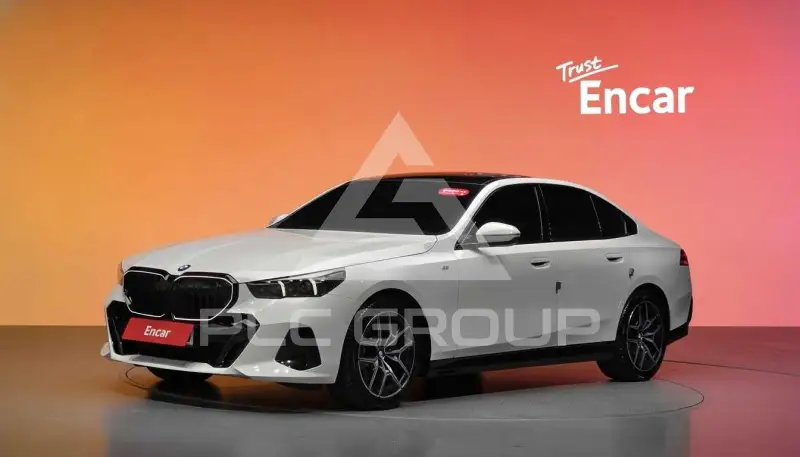 2025 BMW 520