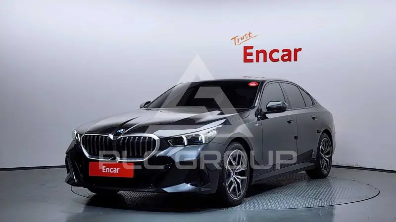 2025 BMW 520M