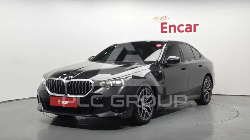2025 BMW 520M