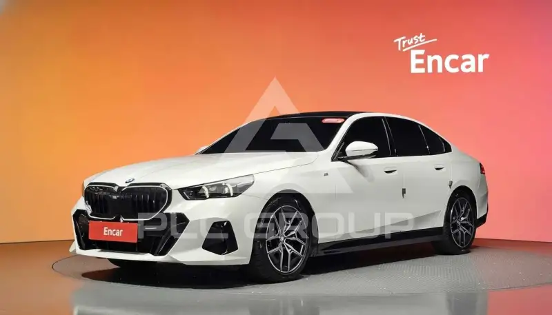 2025 BMW 520M