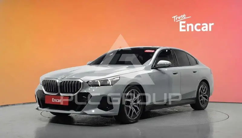 2025 BMW 520M