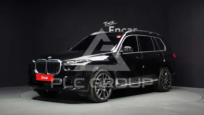 2025 BMW X7M