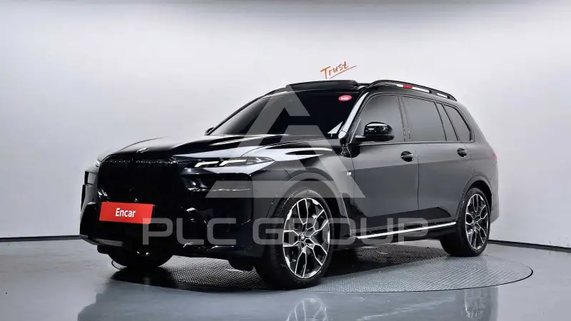 2025 BMW X7M