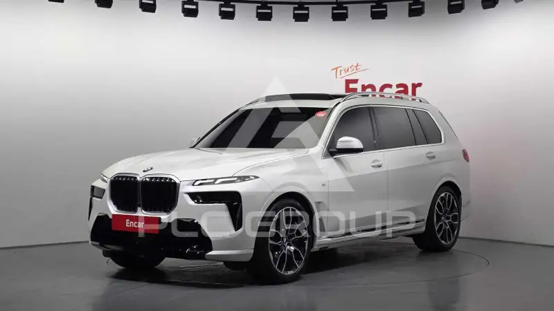 2025 BMW X7M