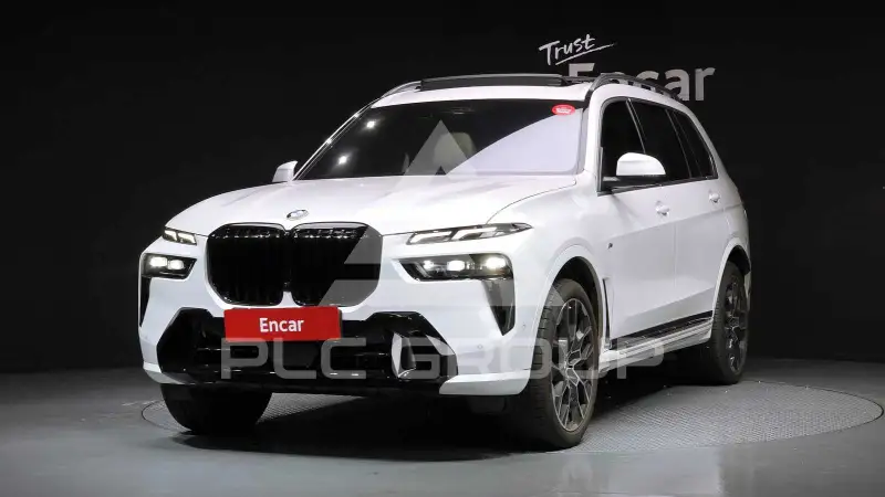 2025 BMW X7M