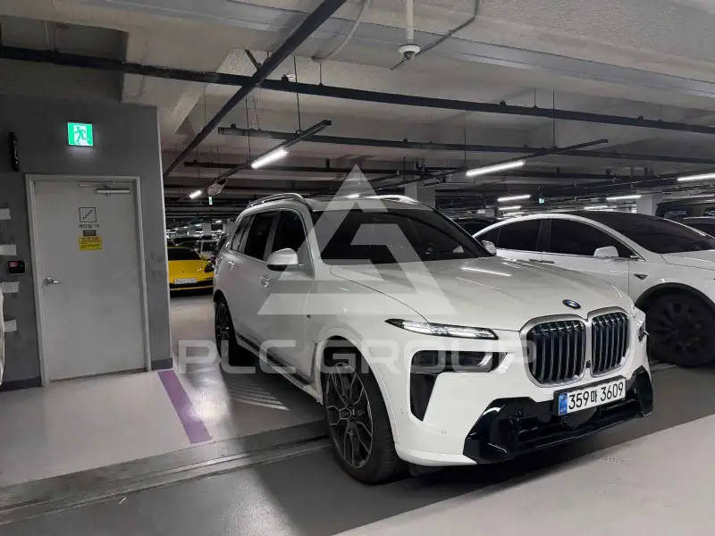 2025 BMW X7