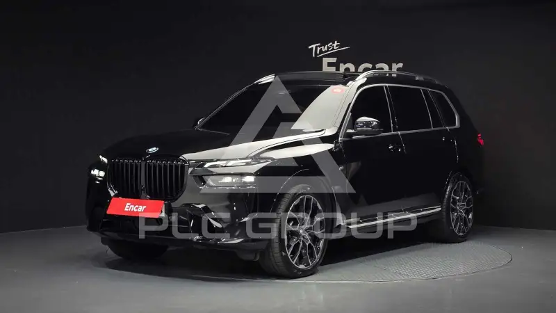 2025 BMW X7M