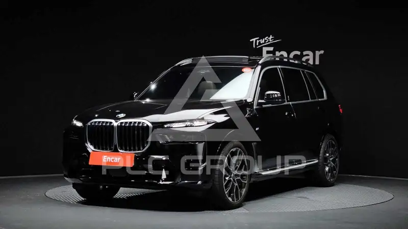 2025 BMW X7M