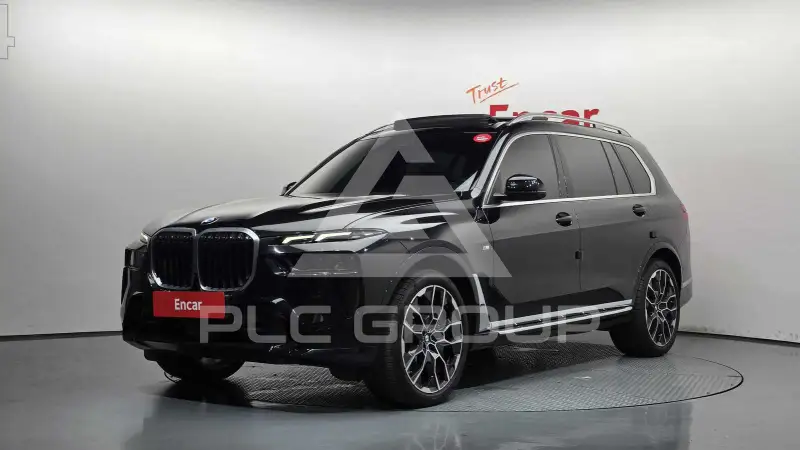 2025 BMW X7M