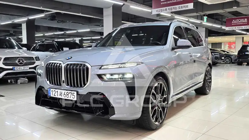 2025 BMW X7M