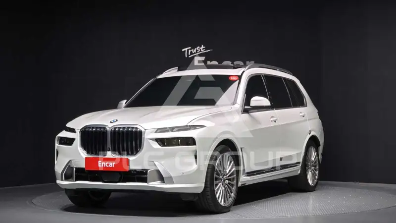 2025 BMW X7