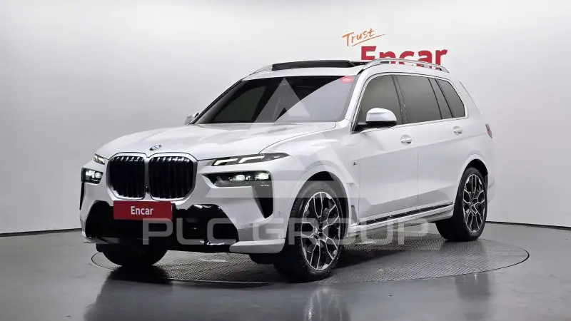 2025 BMW X7M