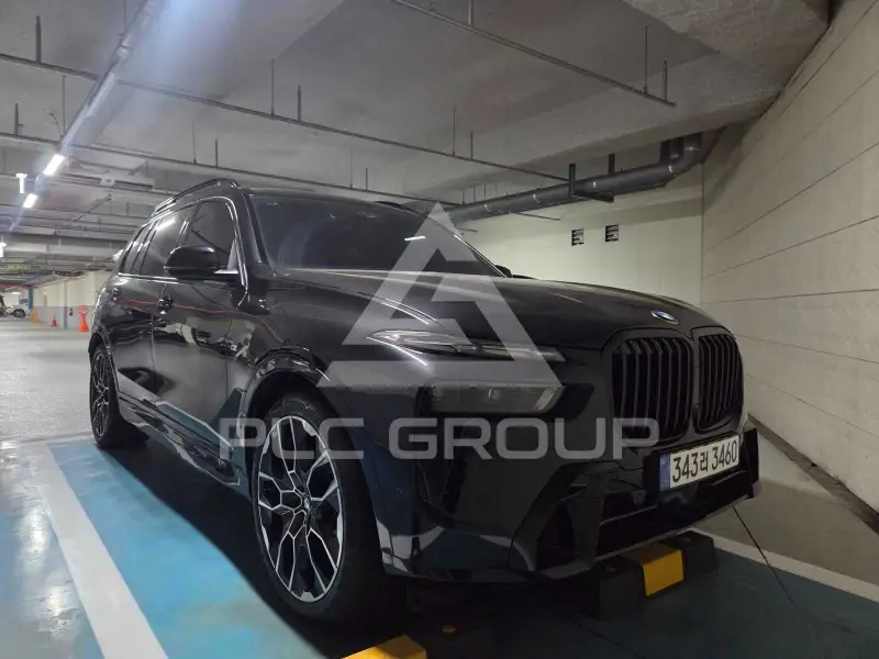 2025 BMW X7M