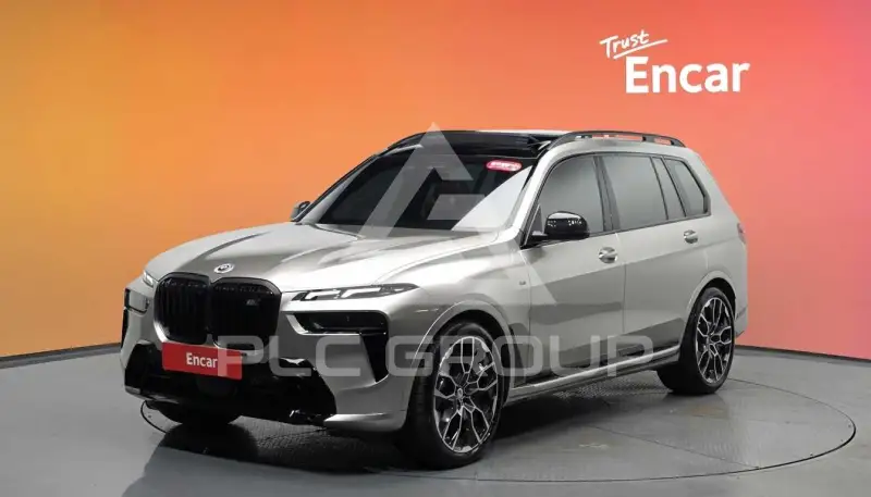 2025 BMW X7M