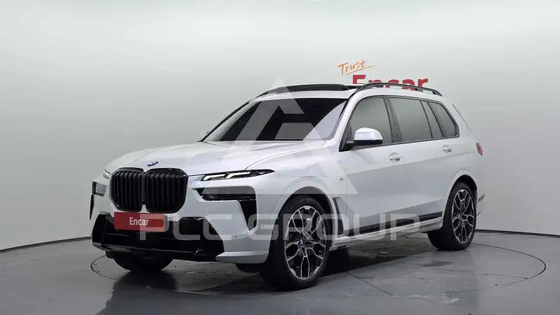 2025 BMW X7M