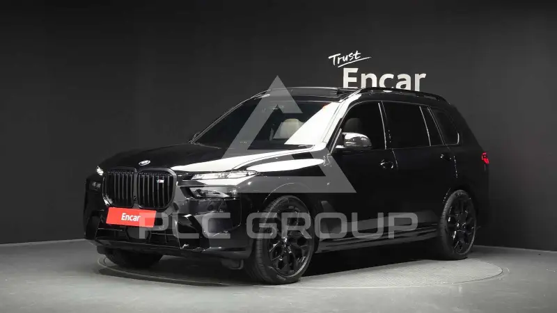 2025 BMW X7M