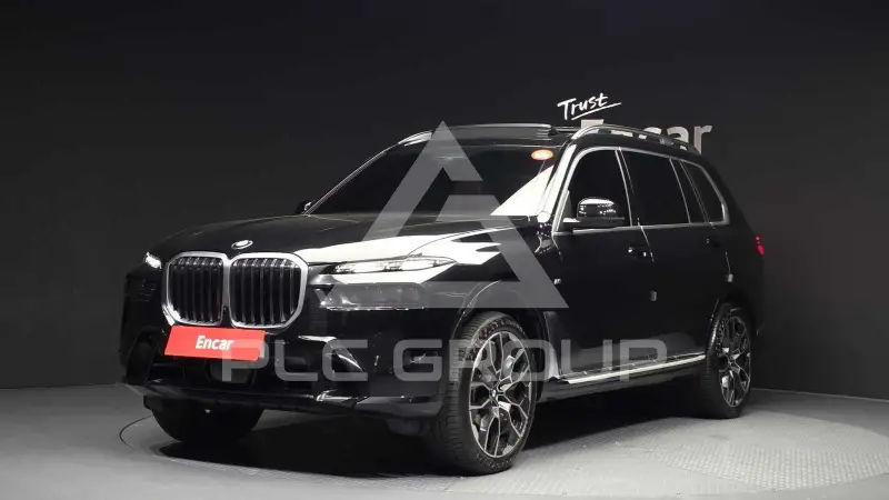 2025 BMW X7M