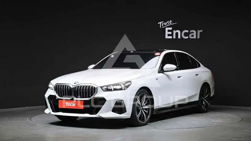 2025 BMW 530M