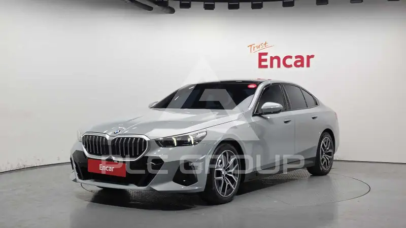 2025 BMW 520M