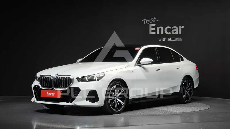 2025 BMW 530M