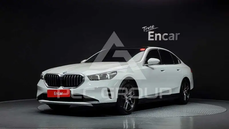 2025 BMW 520
