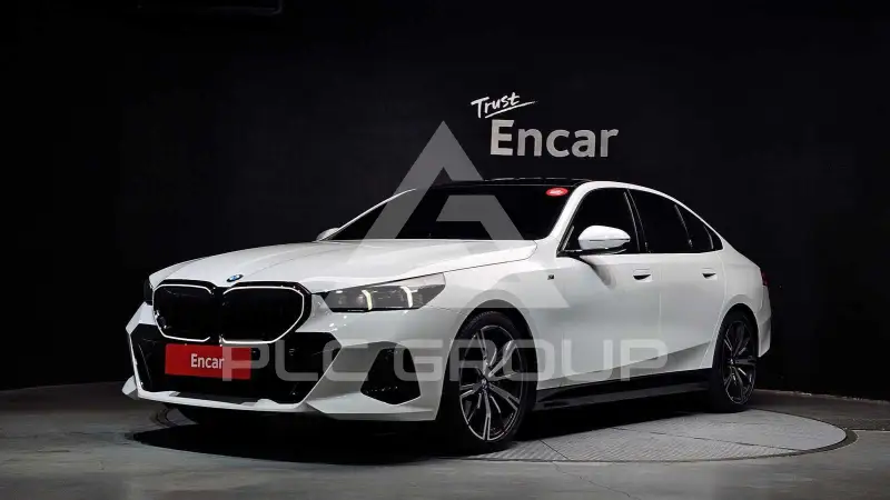 2025 BMW 530M