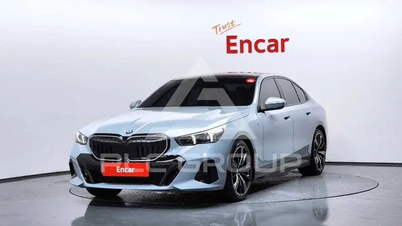 2025 BMW 530M