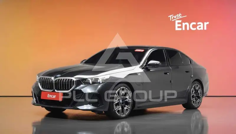 2025 BMW 530M